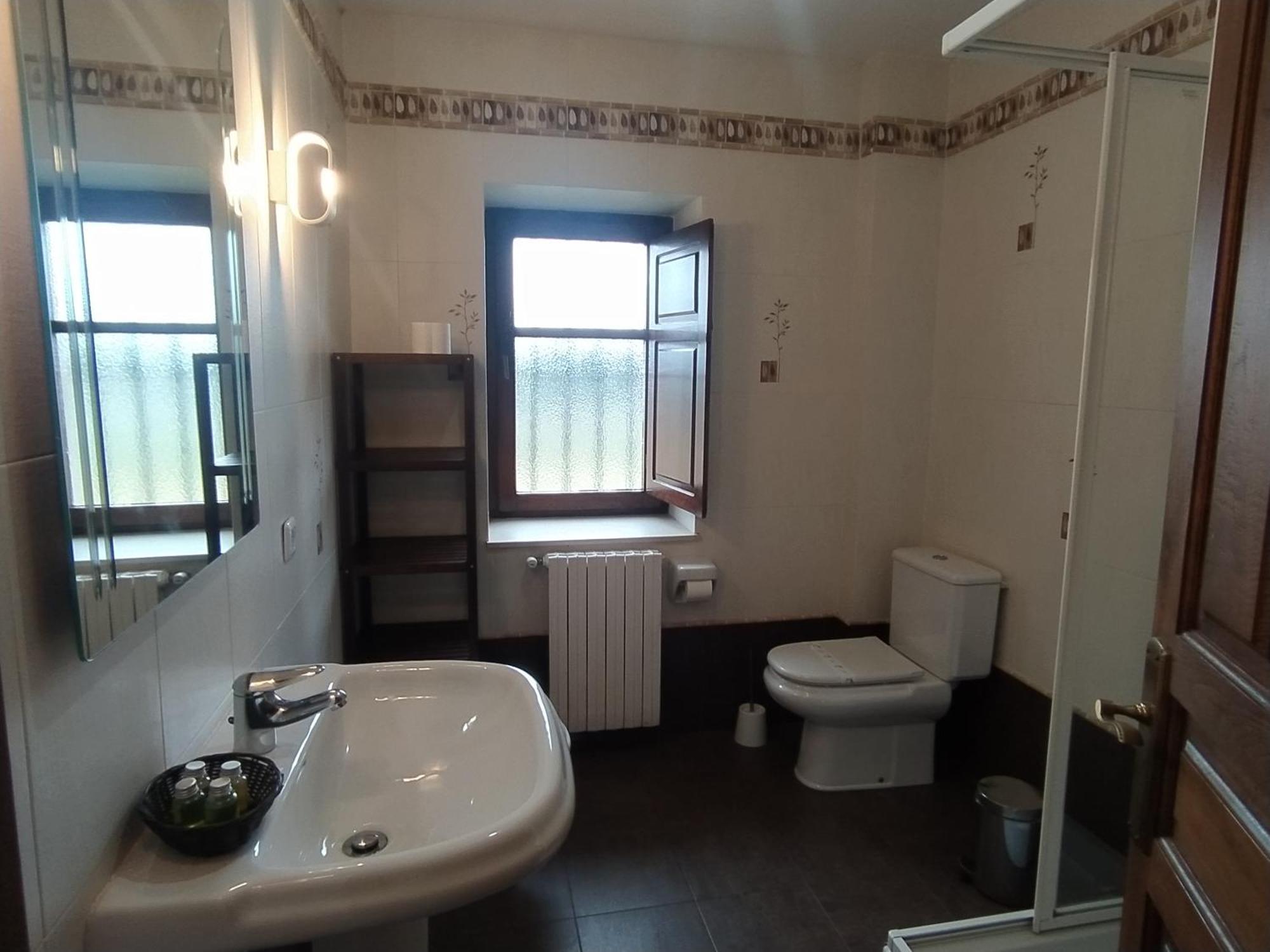 Casa De Aldea La Piniella Guest House Villahormes Екстериор снимка